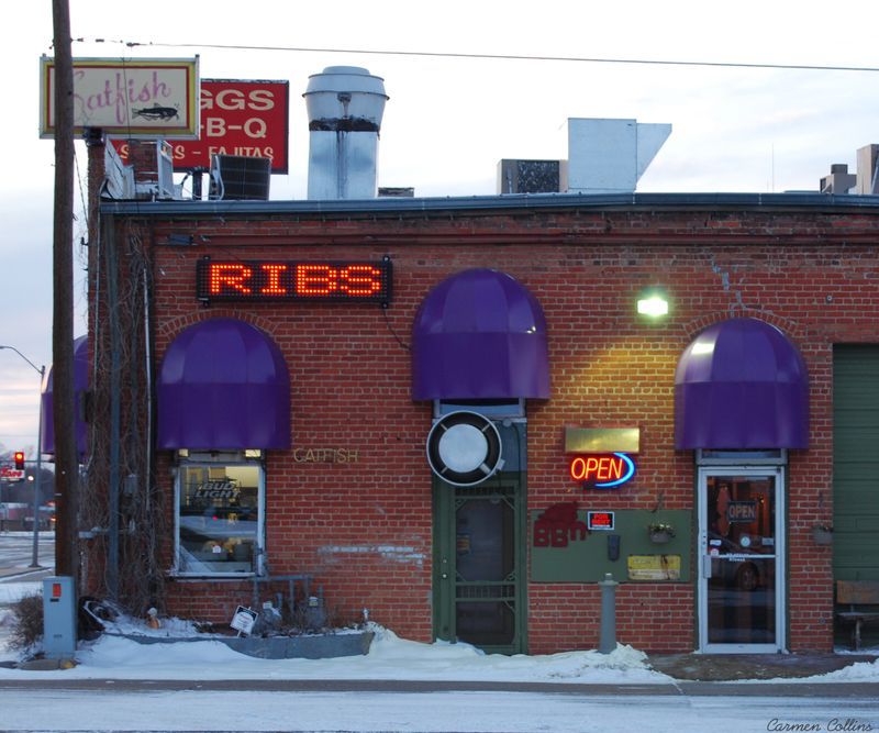 Dine at Wagg’s Bar-B-Q