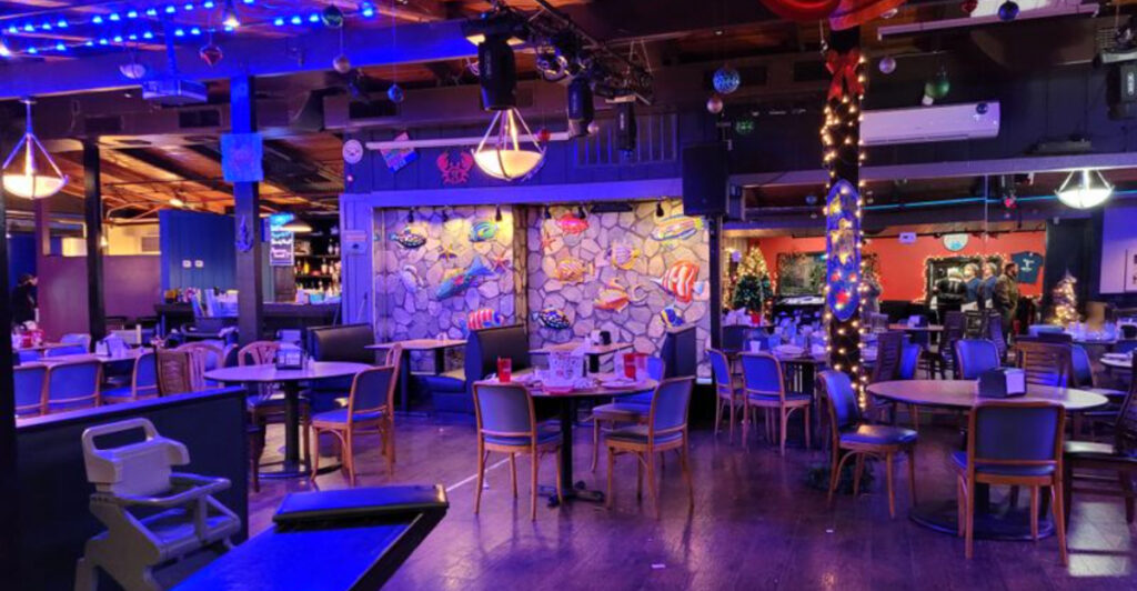 Hidden Tennessee Seafood Buffet Serving Crab the Classic Southern Way