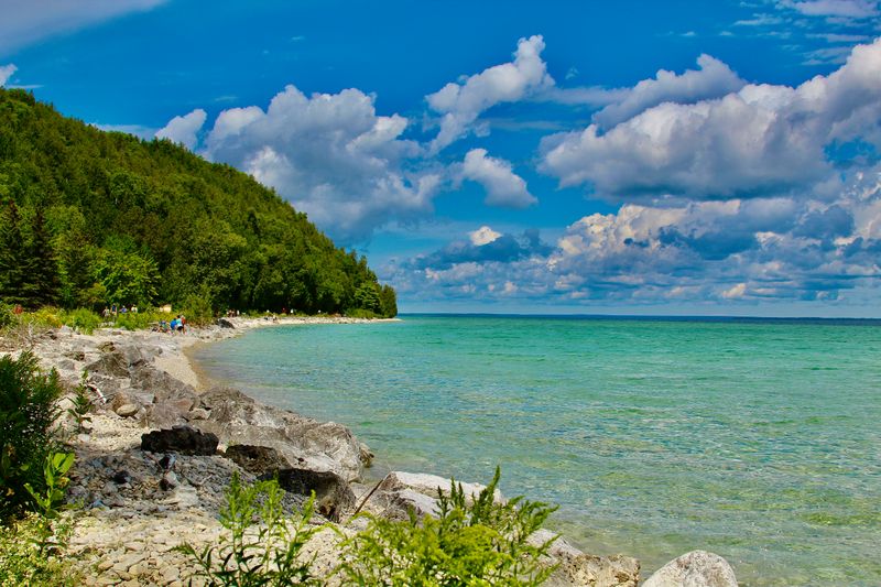 Kayaking the Shoreline