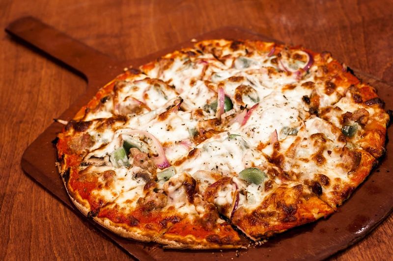 Flo & Santos (South Loop) – tavern-style with Polish flair