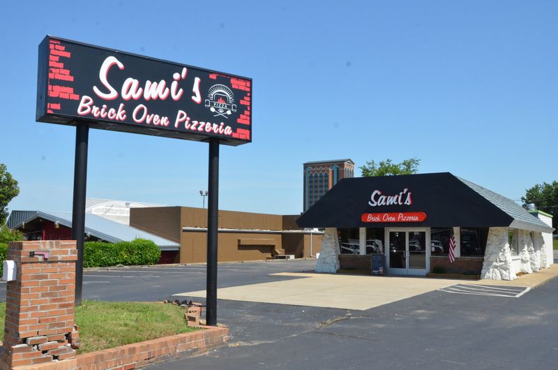 Quick Facts: Location And Contact