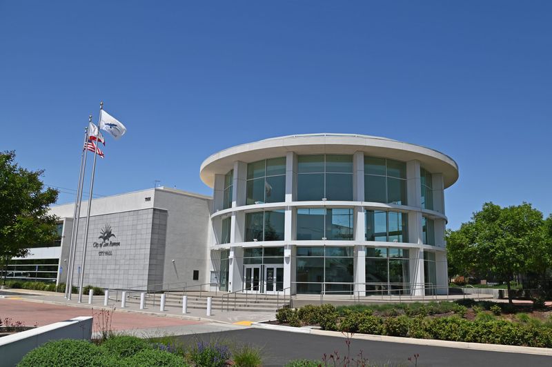 Strong Economy & Business Hub