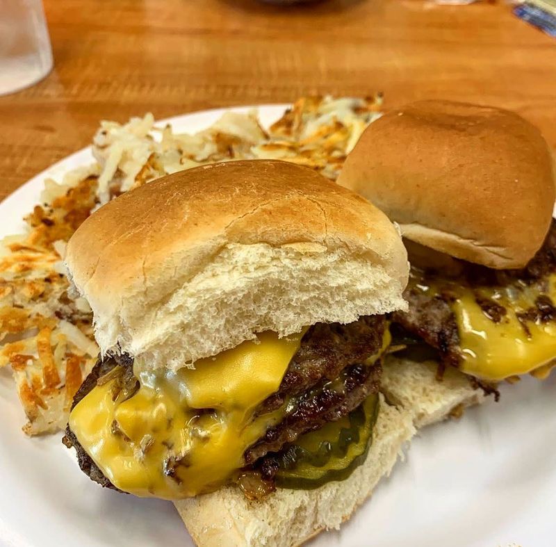 Hinkle's Sandwich Shop – Madison