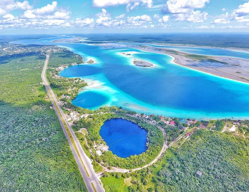 Bacalar Lagoon (Lagoon of Seven Colors), Quintana Roo
