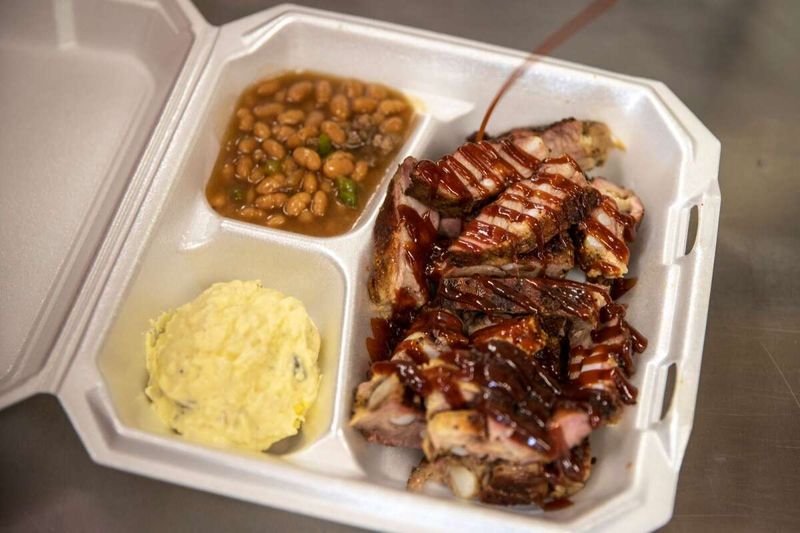 Willie Ray's Q Shack - Cedar Rapids