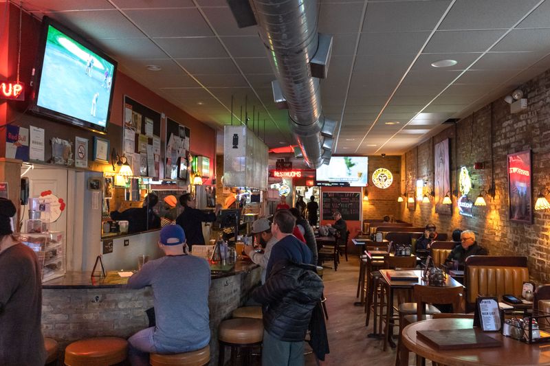 Pequod's Pizza (Lincoln Park)