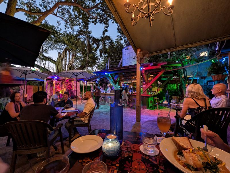 Live Music, Laid Back Groove