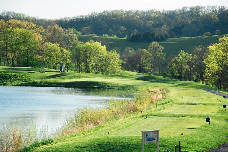 Pendleton Hills Country Club (18-Hole)
