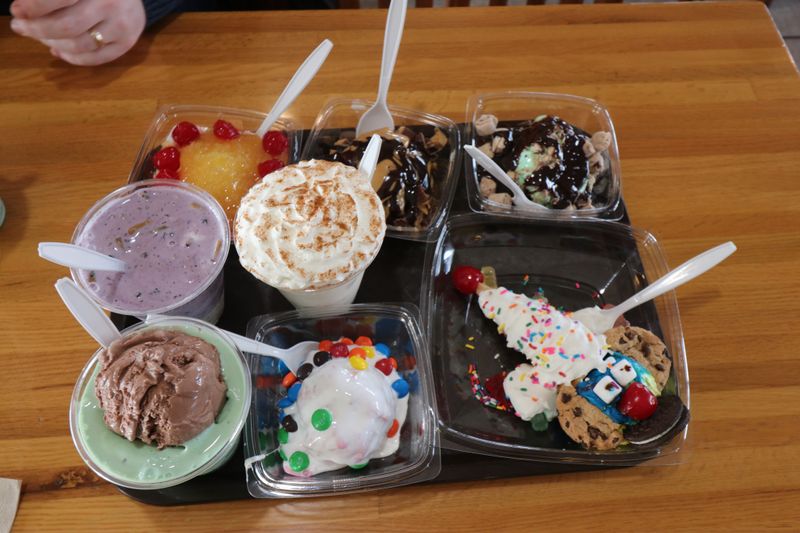 The 100 Shakes / 100 Sundaes