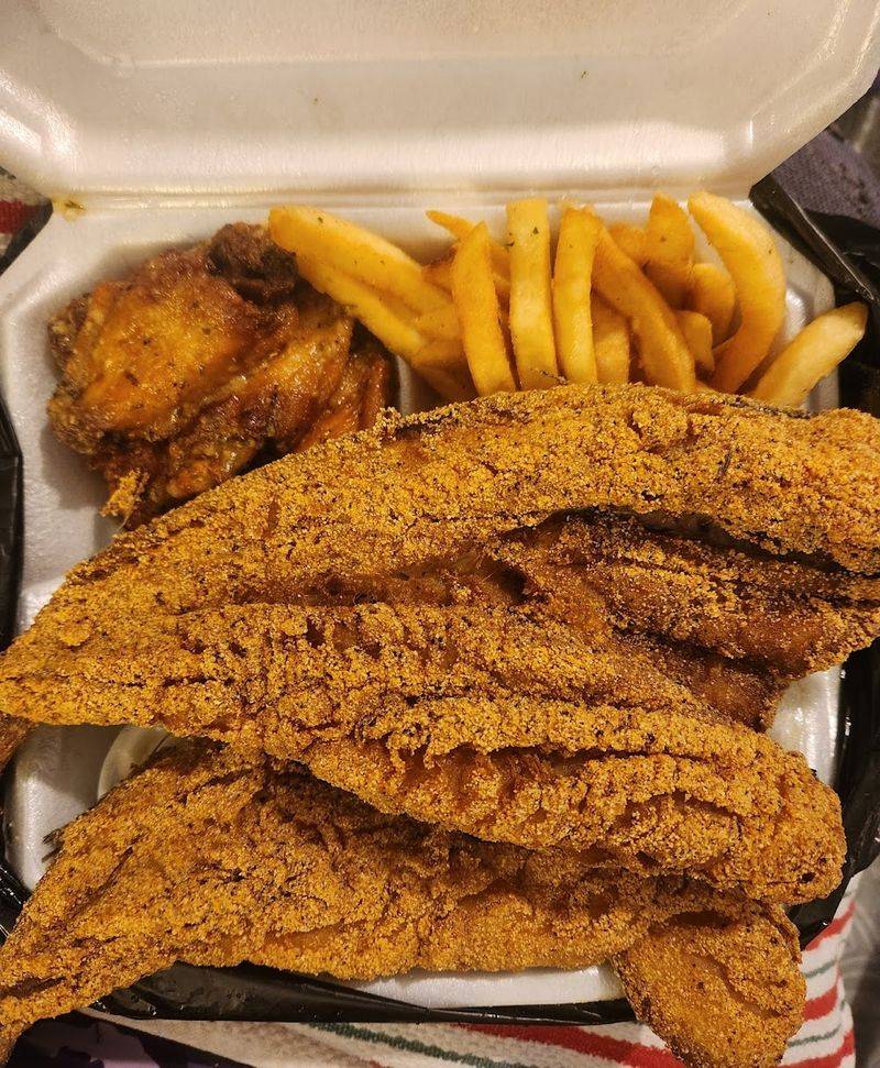 601 Fish and Wings Express – Madison, MS