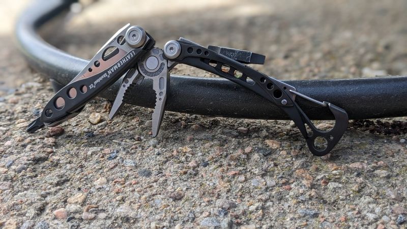 Leatherman Skeletool CX – Best Lightweight Pocket EDC