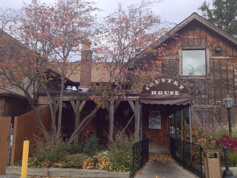 The Country House – Clarendon Hills