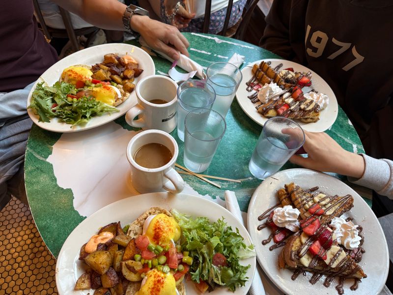 Lobster Roll, French Flair