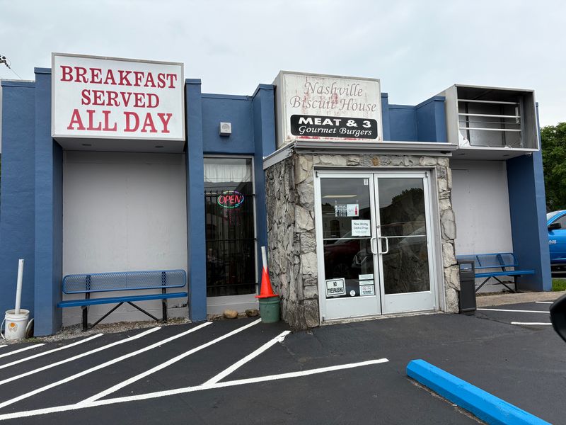 Plan Your Visit: Essentials and Navigation