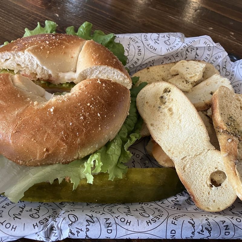 Broadway Bean & Bagel Co. – Minot