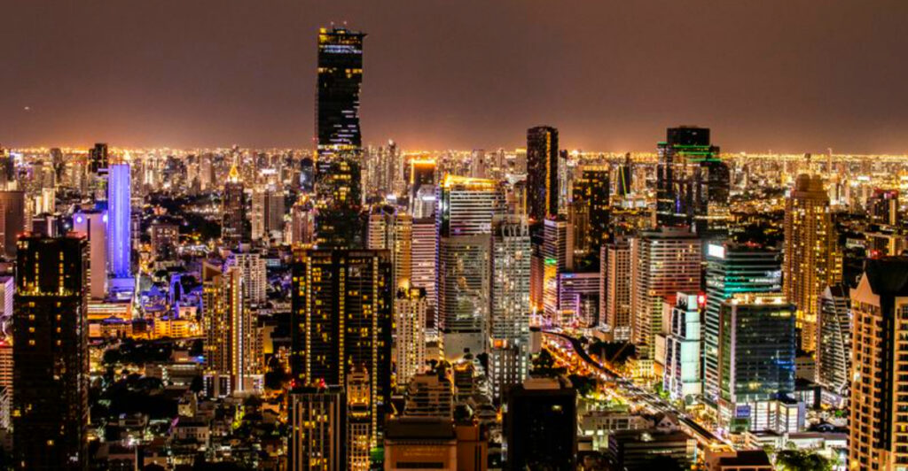 Luxury for Less: 15 Destinations With 5-Star Stays Under $200