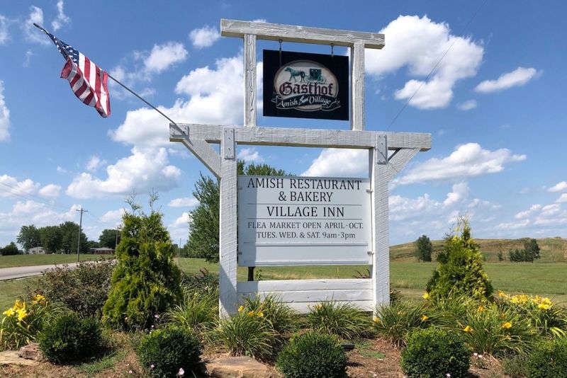 Gasthof Amish Village (Montgomery, Indiana)