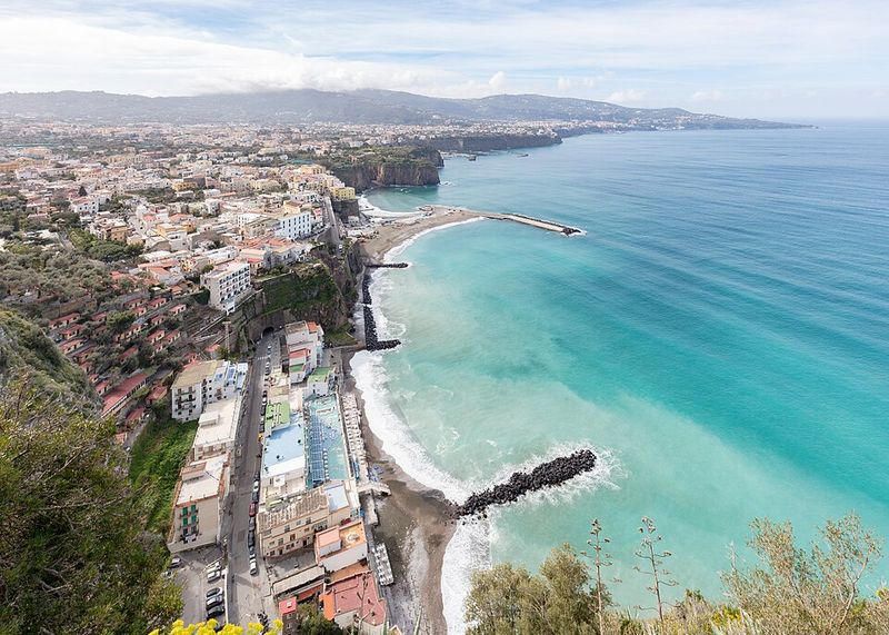 Sorrento – Lemons, Limoncello & Coastal Flavors