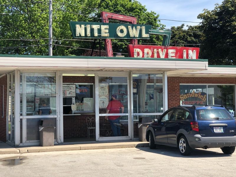 Nite Owl Drive-In — Milwaukee
