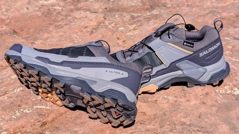 Salomon X ULTRA 5 (GTX or non-GTX)