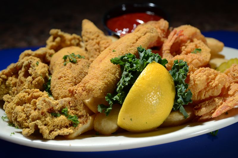 Mr. Ed's Oyster Bar & Fish House (Greater New Orleans)