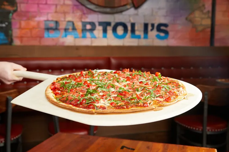 Bartoli's Pizzeria (Roscoe Village & West Town)
