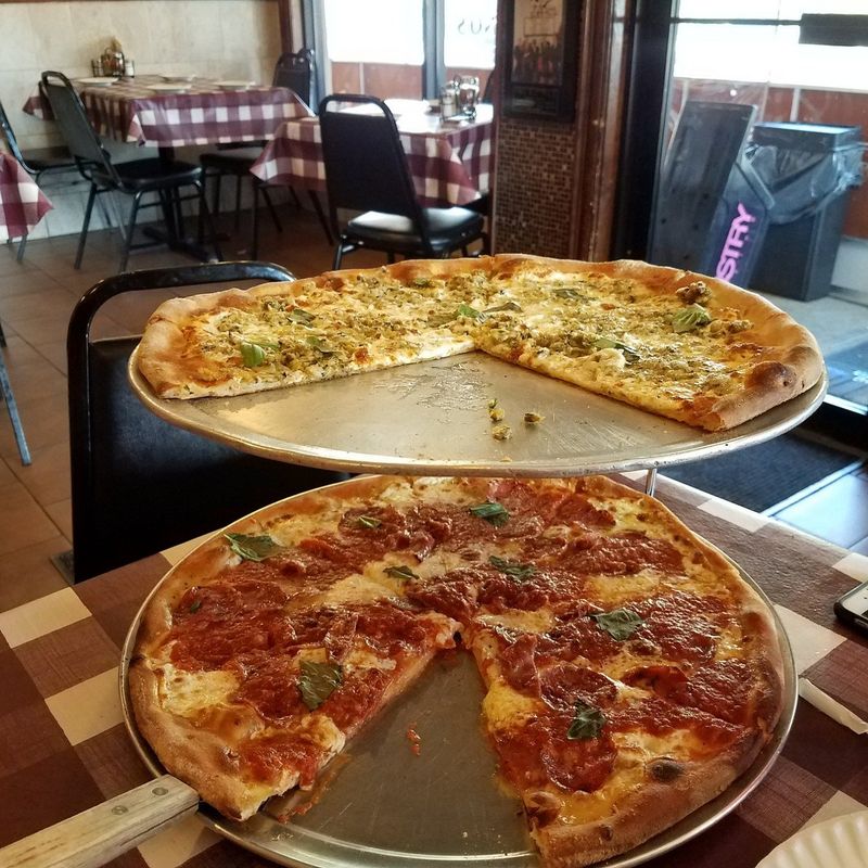 Reggiano's Brick Oven Pizza & Cafe