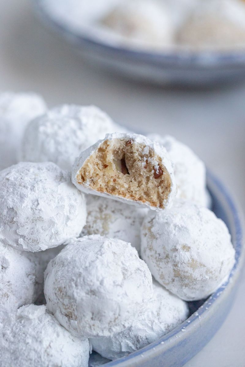 Snowball Cookies (Russian Tea Cakes)