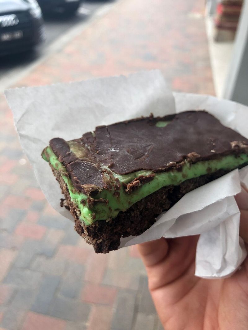 Peppermint Brownie Bites