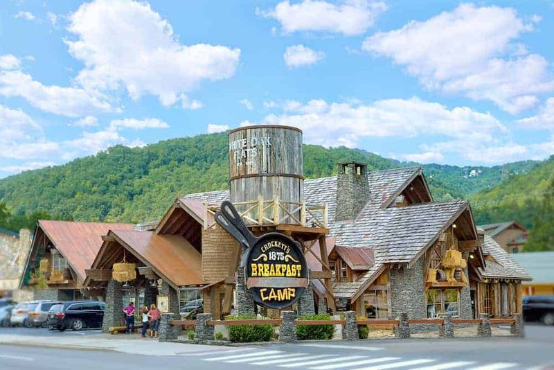 Crockett’s Breakfast Camp (Gatlinburg, TN)
