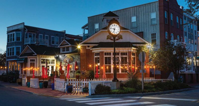 Manteo (Roanoke Island)