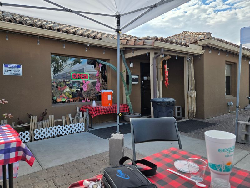 Good To Know: Hours and Location