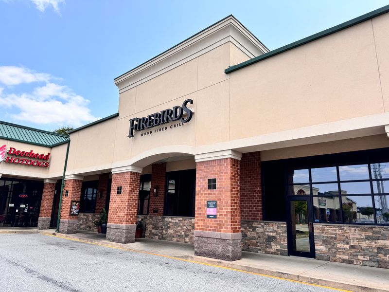 Lodgelike Ambiance and Welcoming Service