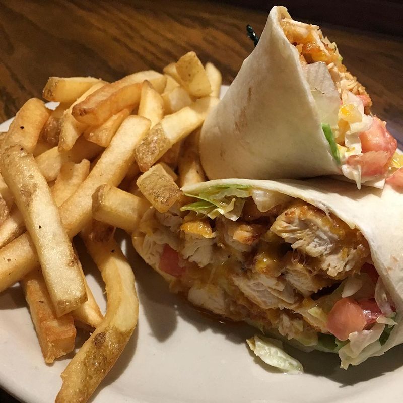 C.R. Heroes Family Pub – Fishers