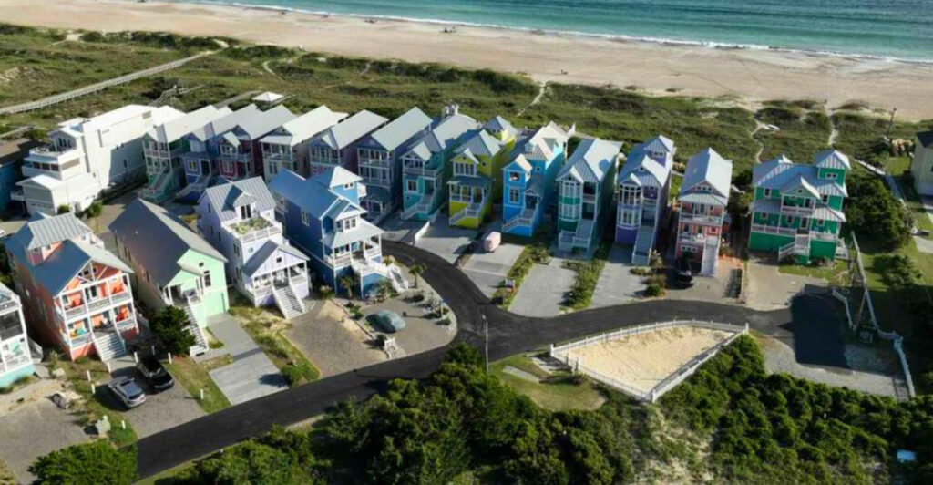 North Carolina’s Hidden Beach Town Where Life Moves at the Perfect Pace