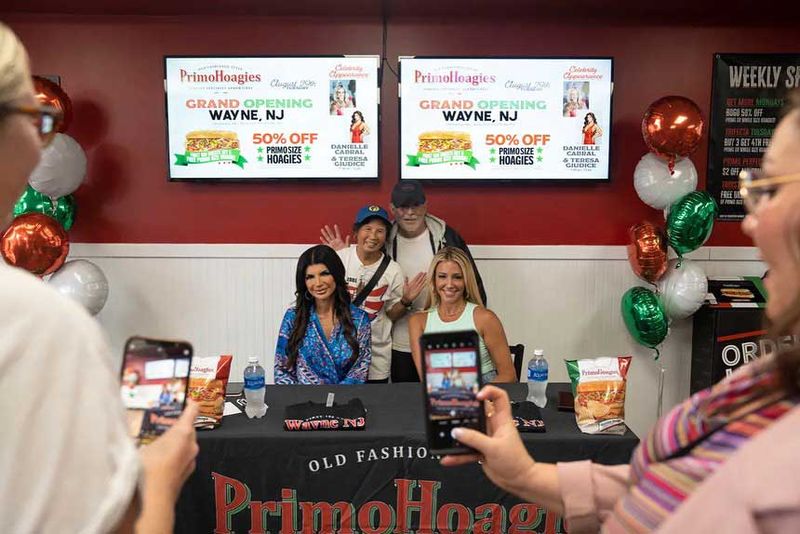 Celebrity and Community Favorite