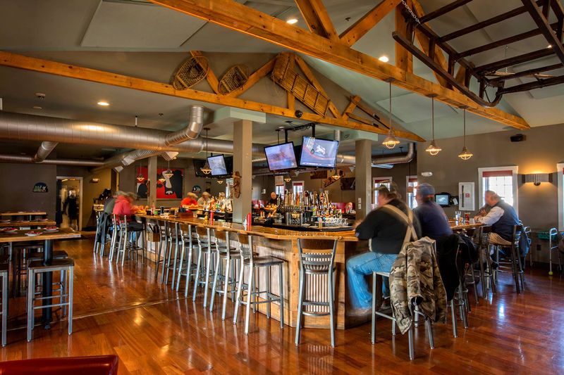 Tuckaway Tavern & Butchery, Raymond