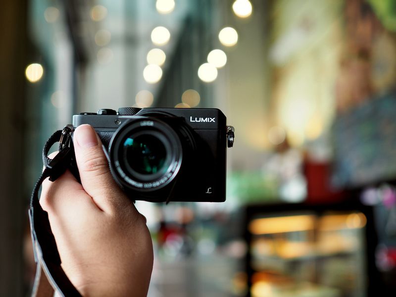 Panasonic Lumix LX100 II – Fast lens, biggish sensor compact