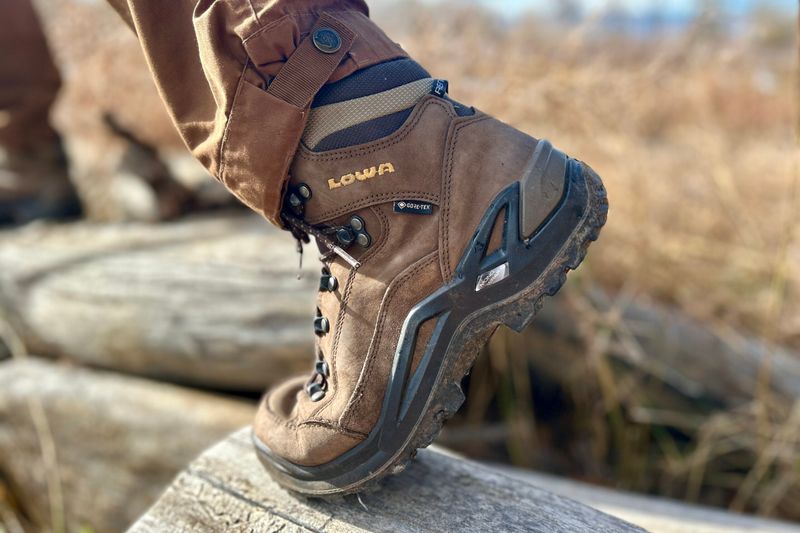 Lowa Renegade GTX Mid