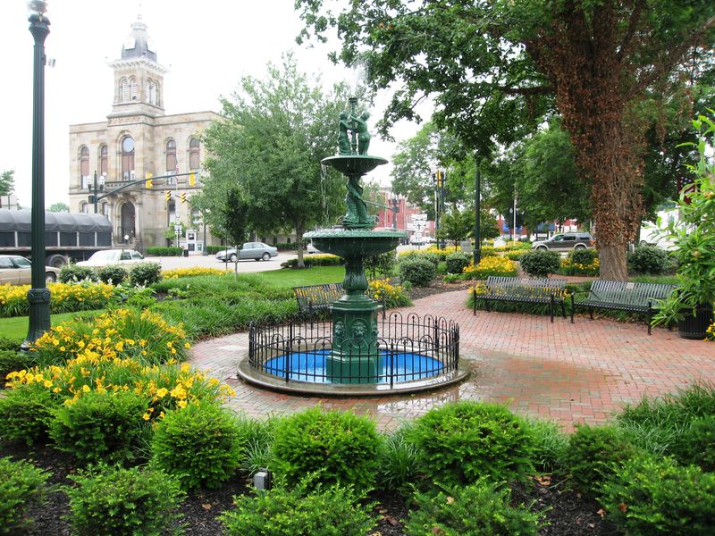 Stroll The Historic Courthouse Square