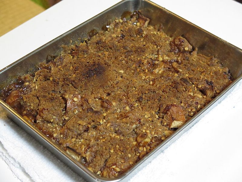 Apple Crisp with Oat Topping