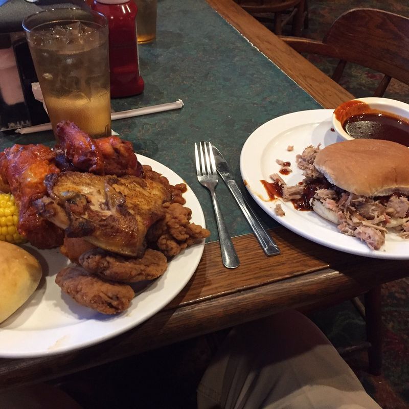 Leonard's Pit Barbecue (since 1922)