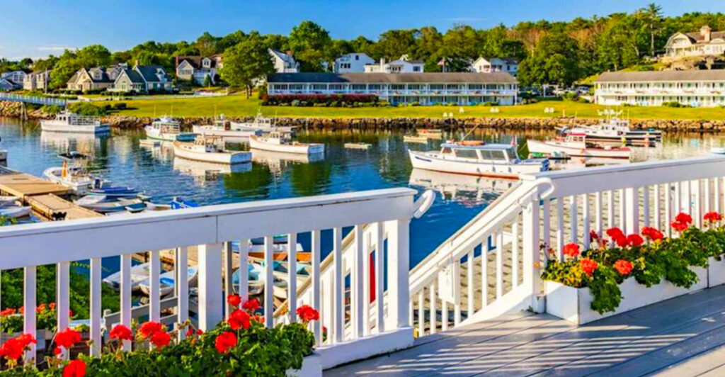 Only One U.S. Village Made the ‘Most Beautiful in the World’ List, And It’s a Coastal Gem