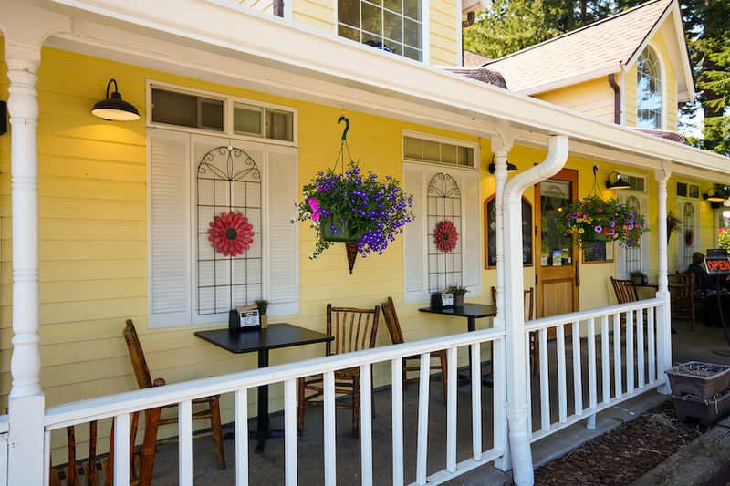 Jackson’s Cafe & Coffeehouse