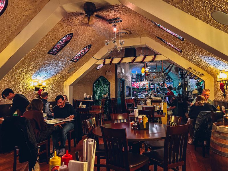 Sunset Pho Caffe – Chicago