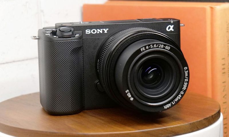 Sony ZV-E1 – Ultra-Low-Light Vlogging Full-Frame