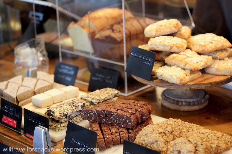 La Saison Bakery (Cambridge) - Seasonal cakes by the slice