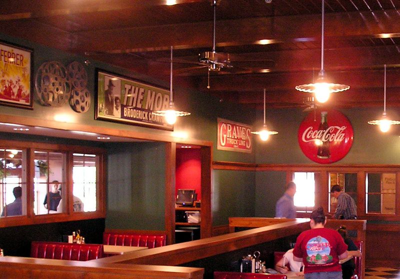 Corner Cafe Independence, KC Metro