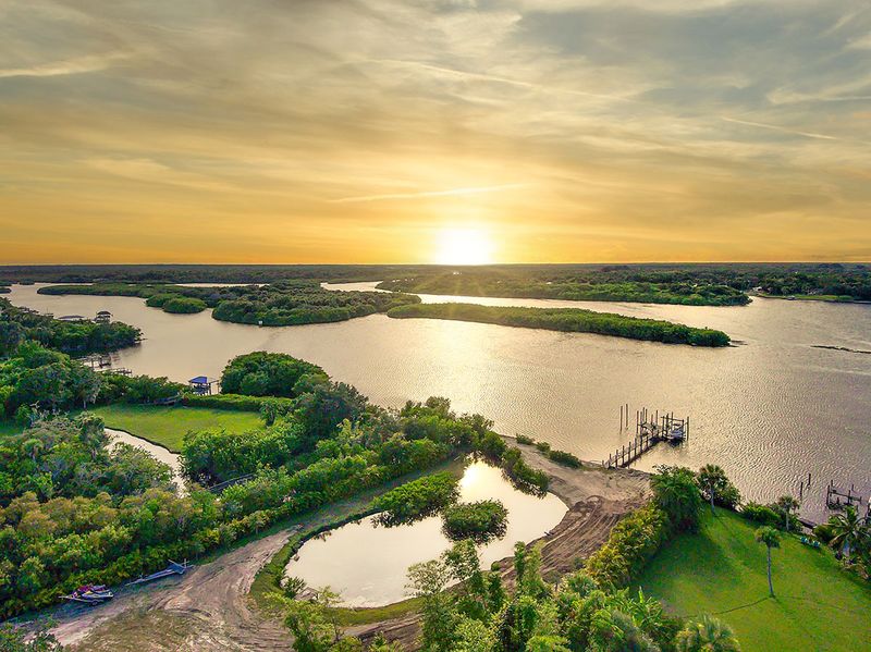 Scenic Backdrops at Every Turn