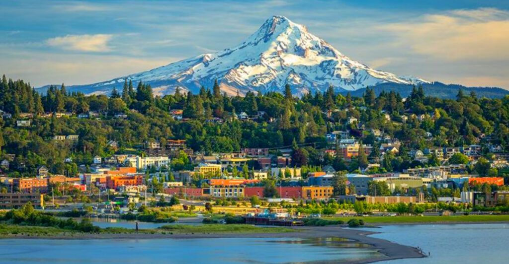 Perfect Mountain Weekends: Hikes by Day, Breweries With Views by Night
